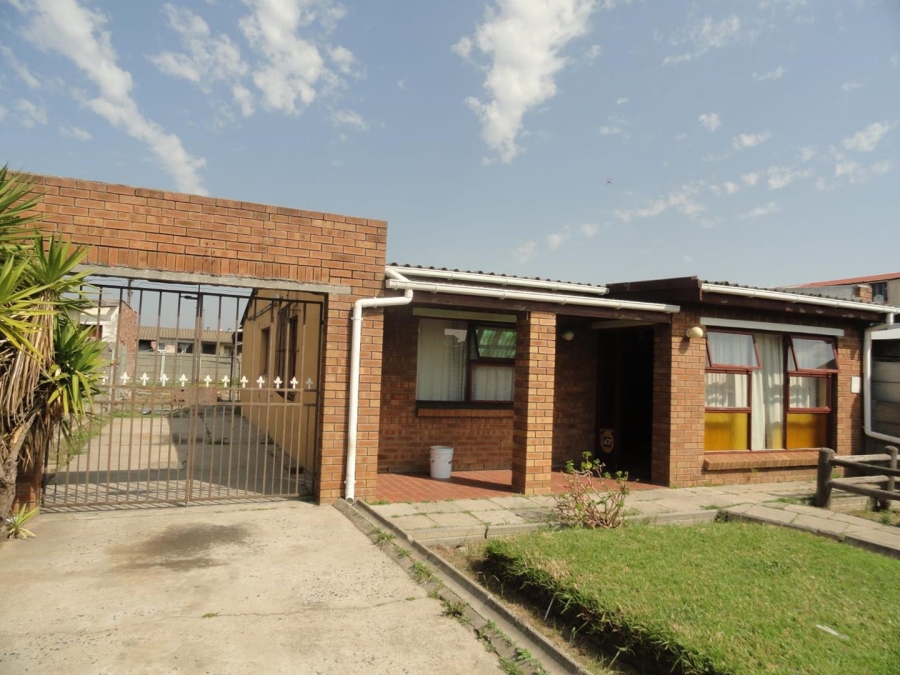 3 Bedroom Property for Sale in Leonsdale Western Cape